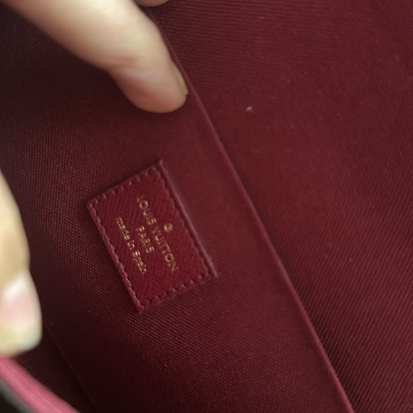 Félicie Pochette - Picture 3 of 7